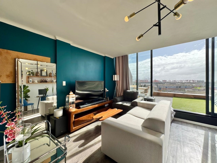 1 Bedroom Property for Sale in Woodstock Western Cape